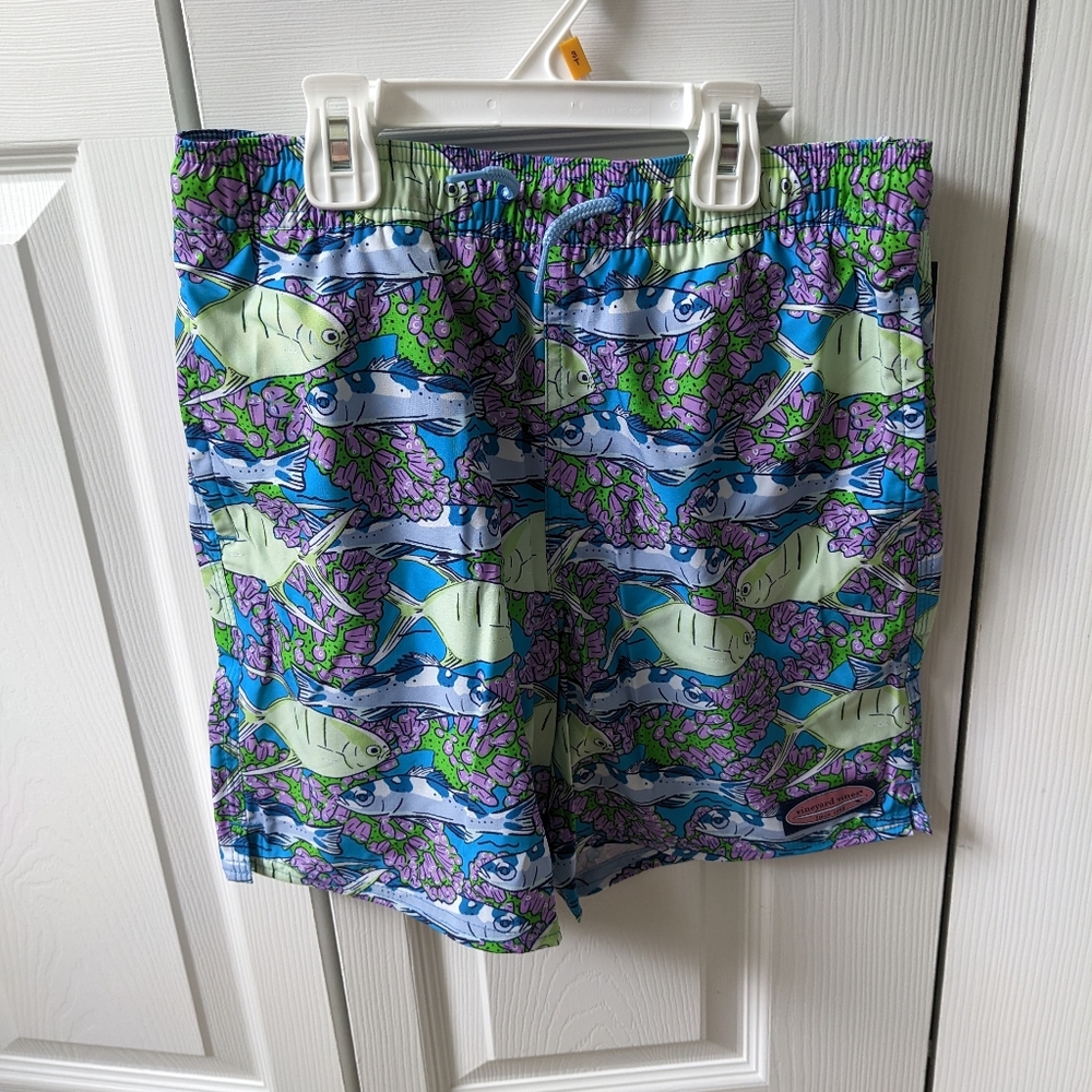 Vineyard Vines NWT boys bathing suit, size medium